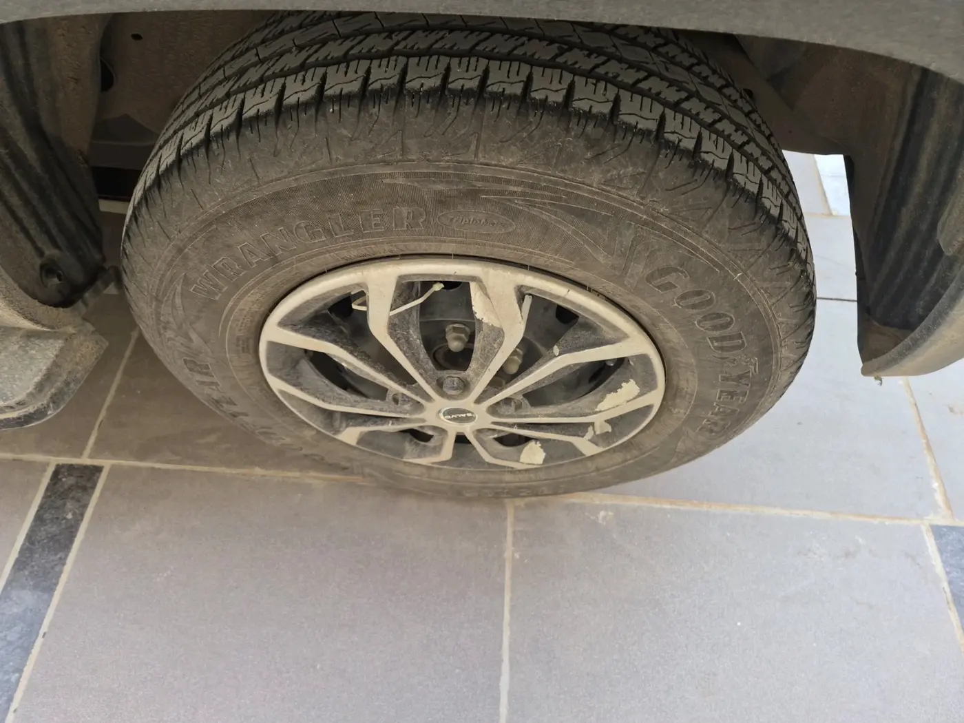 2023 Mahindra BOLERO NEO N 8, Diesel, Manual, 14,488 km, tyre