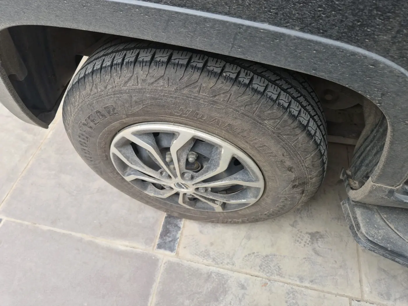 2023 Mahindra BOLERO NEO N 8, Diesel, Manual, 14,488 km, tyre