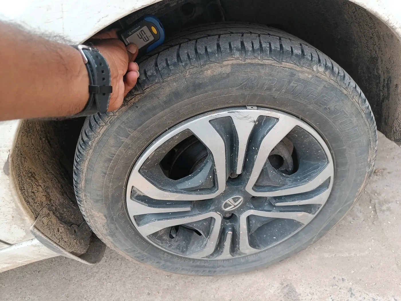 2022 Tata Tiago XZ PLUS CNG, CNG, Manual, 48,209 km, tyre