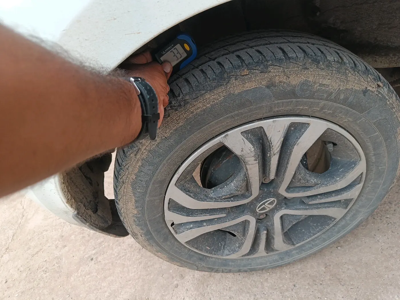 2022 Tata Tiago XZ PLUS CNG, CNG, Manual, 48,209 km, tyre