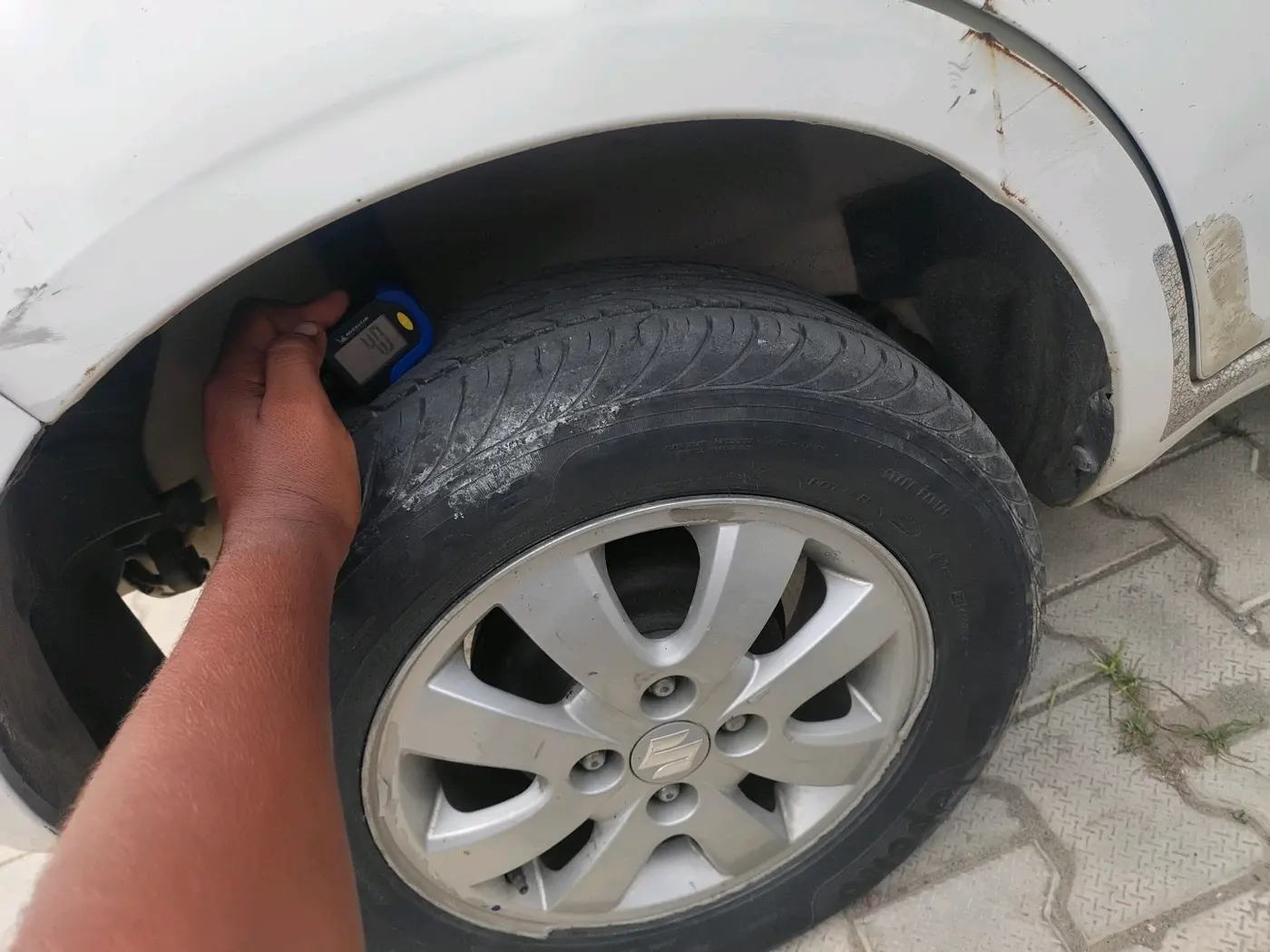 2013 Maruti Ritz ZDI, Diesel, Manual, 2,18,958 km, tyre