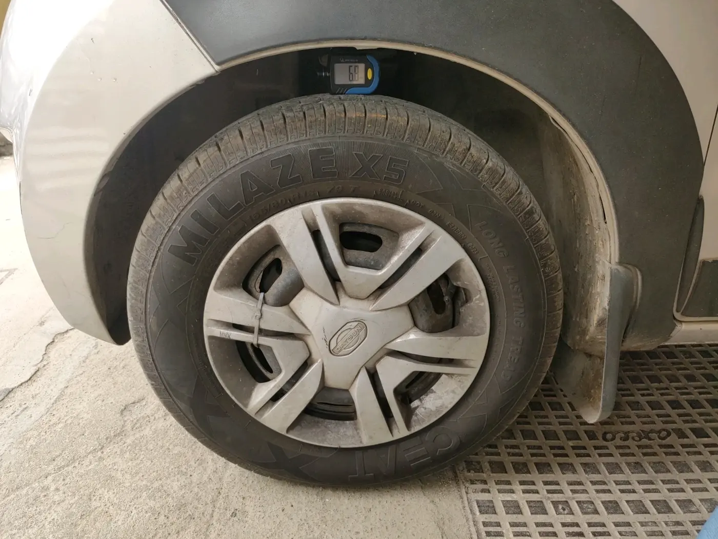 2017 Datsun Redi Go S 1.0, Petrol, Manual, 40,993 km, tyre