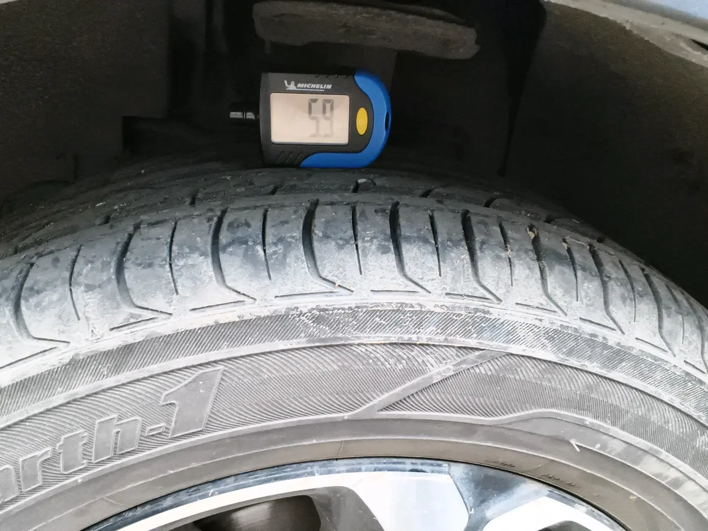 2022 Tata NEXON XZA PLUS SUNROOF PETROL, Petrol, Automatic, 79,756 km, tyre