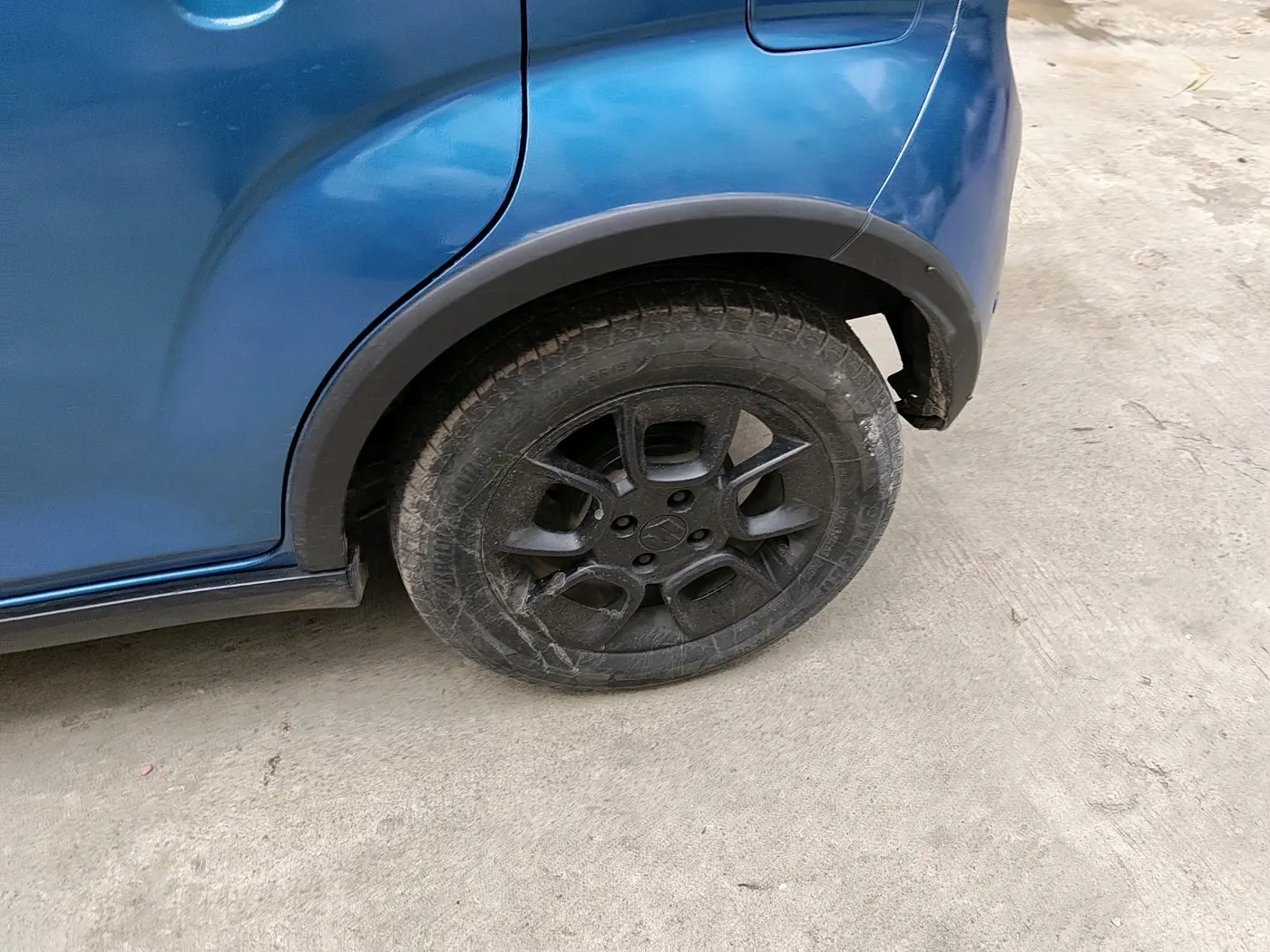 2018 Maruti IGNIS ZETA 1.2 AMT, Petrol, Automatic, 98,228 km, tyre