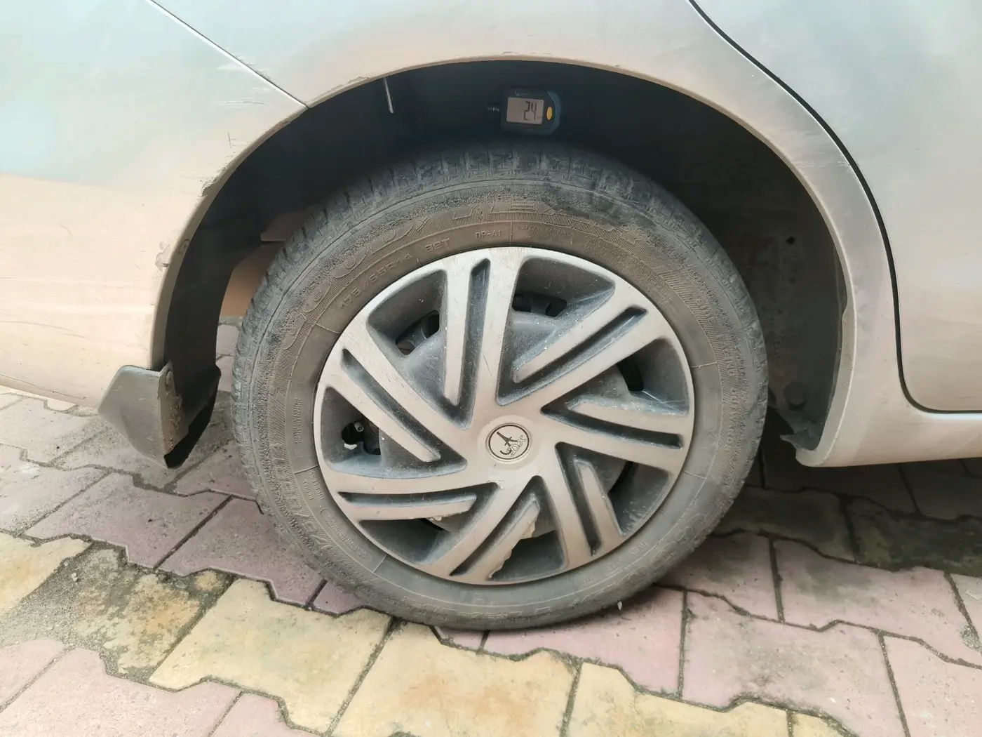 2013 Honda Amaze 1.2L I-VTEC EX, Petrol, Manual, 54,086 km, tyre