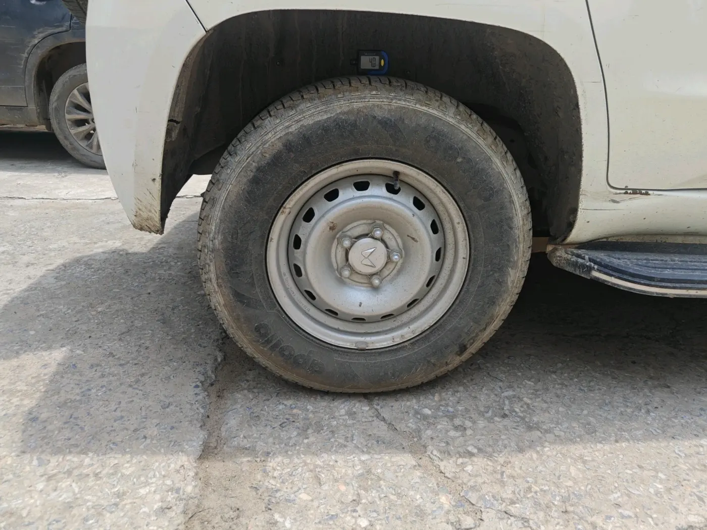 2023 Mahindra BOLERO NEO N 4, Diesel, Manual, 46,764 km, tyre