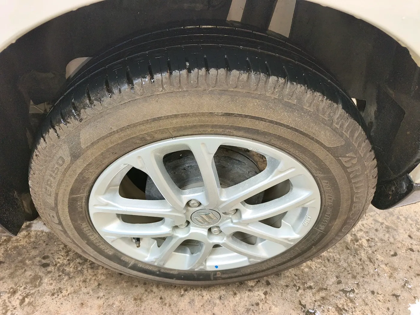 2023 Maruti Swift ZXI, Petrol, Manual, 6,446 km, tyre