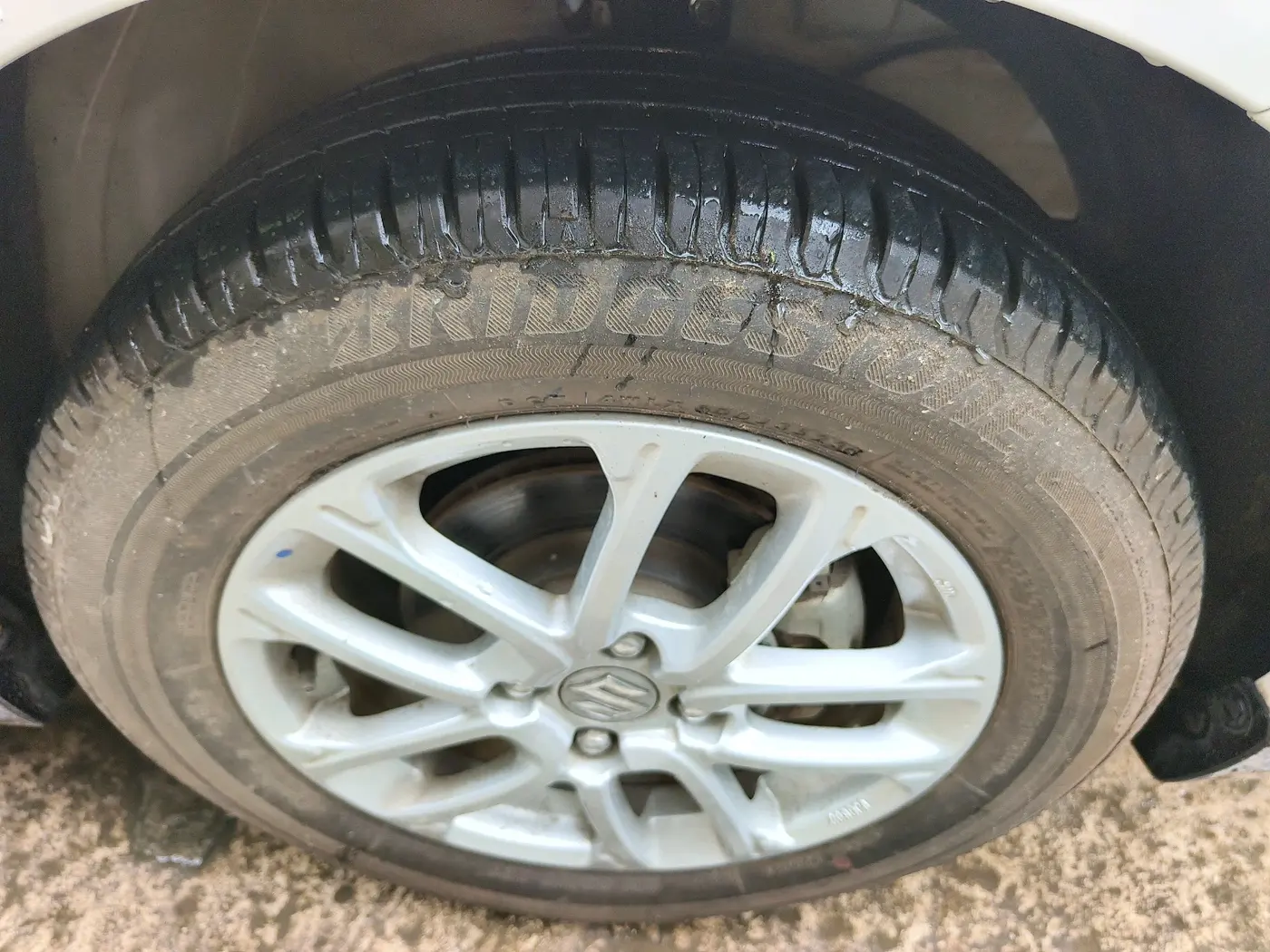 2023 Maruti Swift ZXI, Petrol, Manual, 6,446 km, tyre