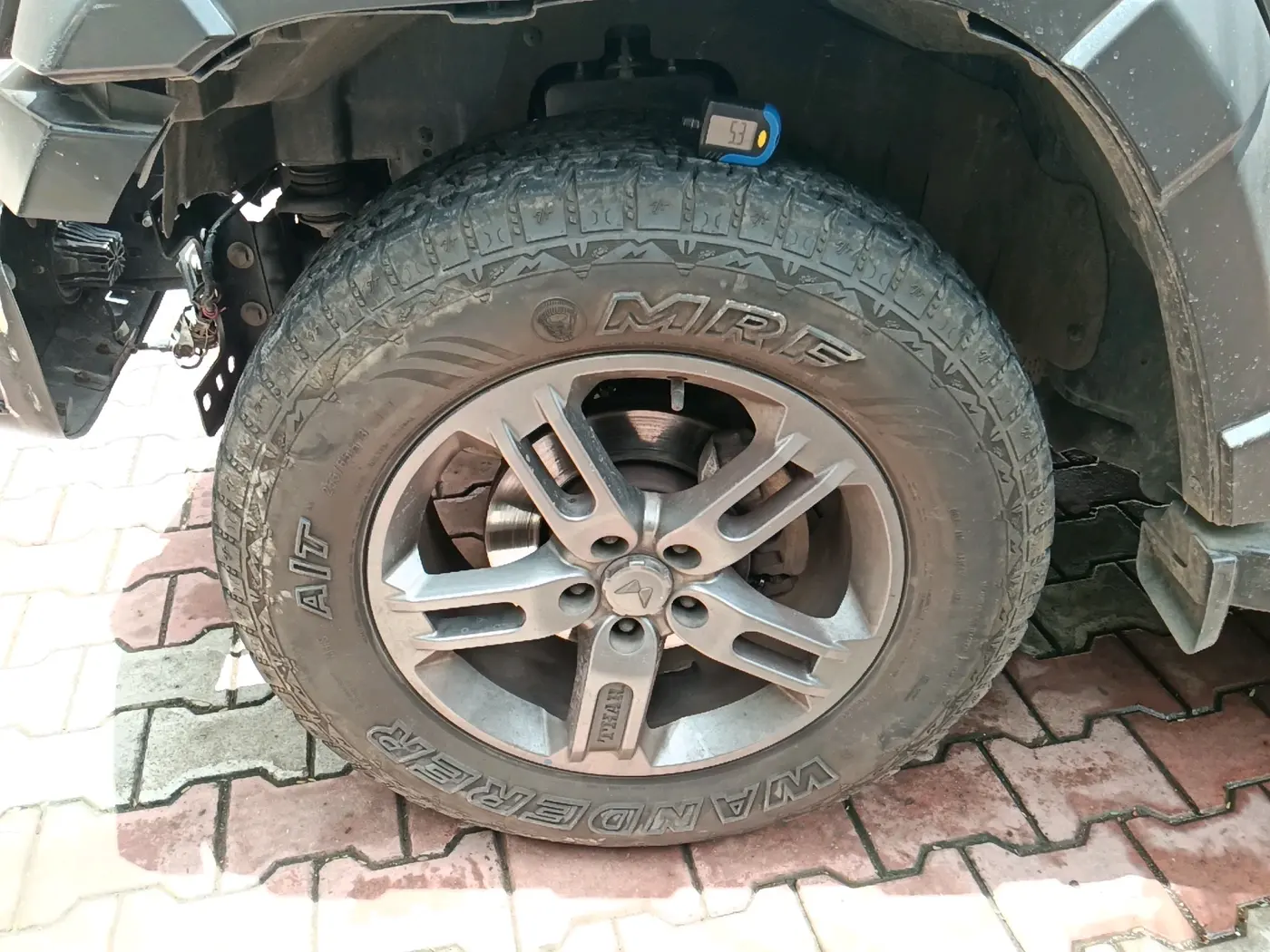 2024 Mahindra Thar LX HARD TOP 4WD MT, Diesel, Manual, 20,922 km, tyre