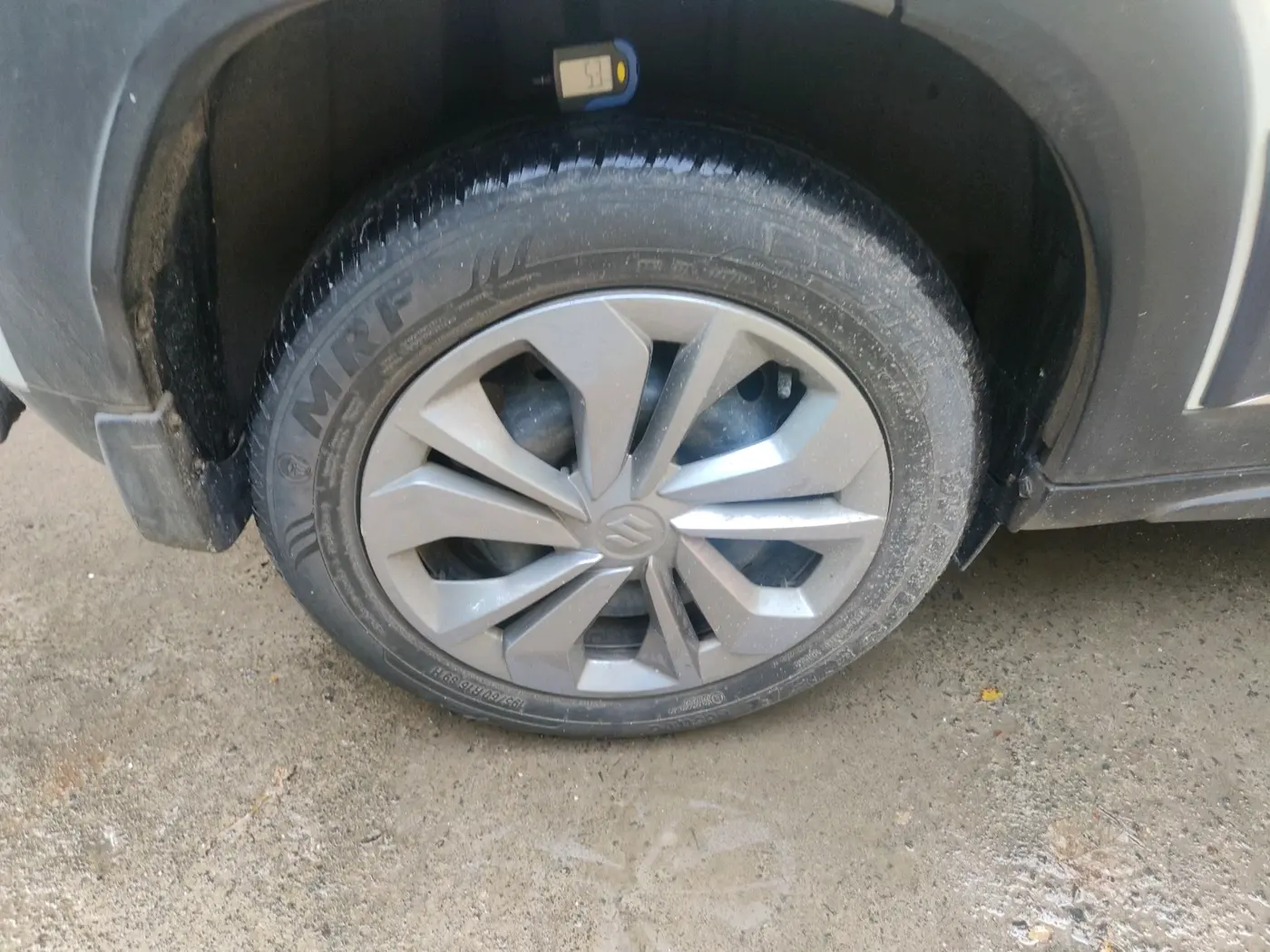2024 Maruti FRONX DELTA CNG 1.2 MT, CNG, Manual, 22,937 km, tyre