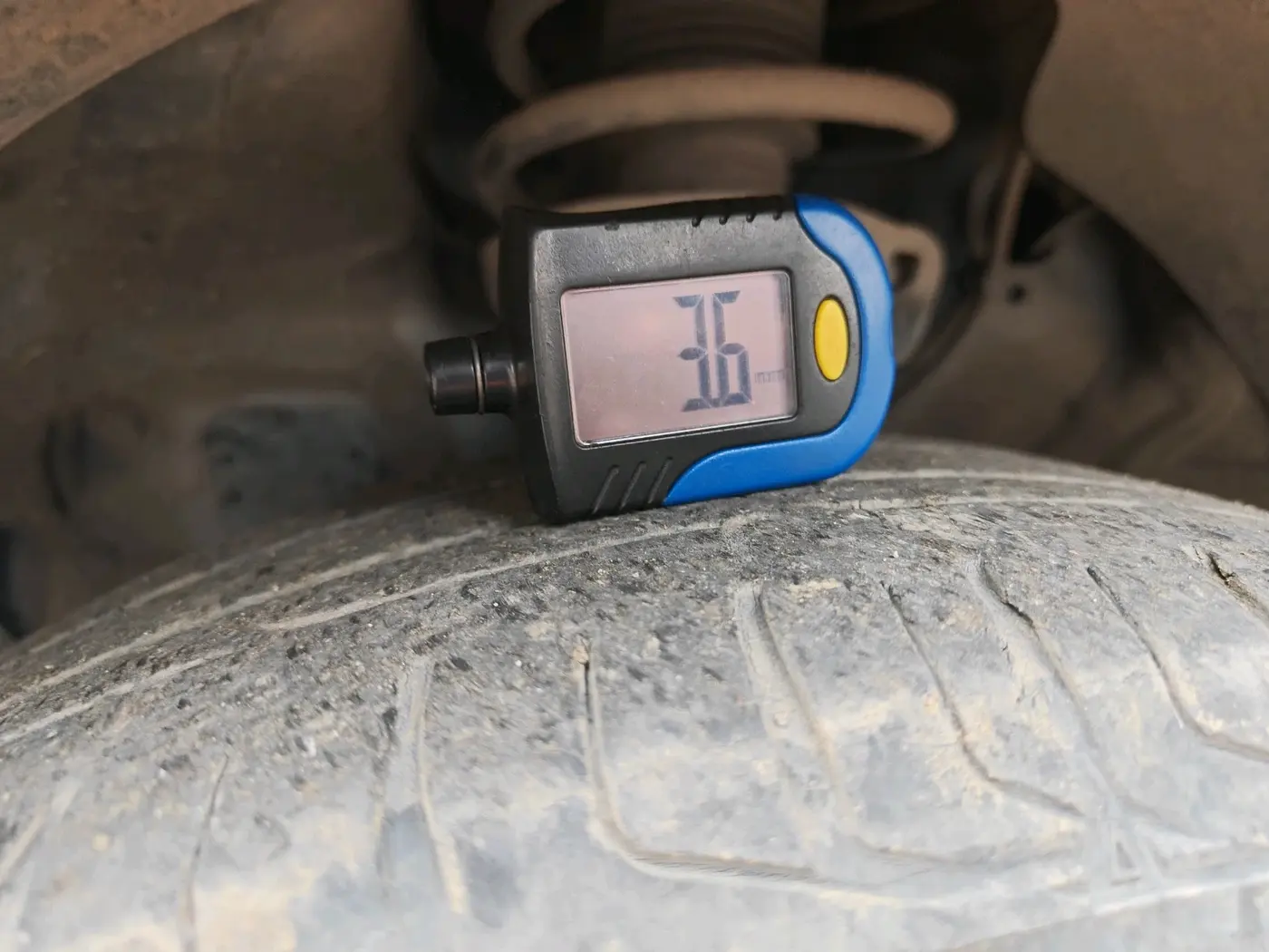 2020 KIA SELTOS HTK PLUS AT 1.5 DIESEL, Diesel, Automatic, 1,12,641 km, tyre