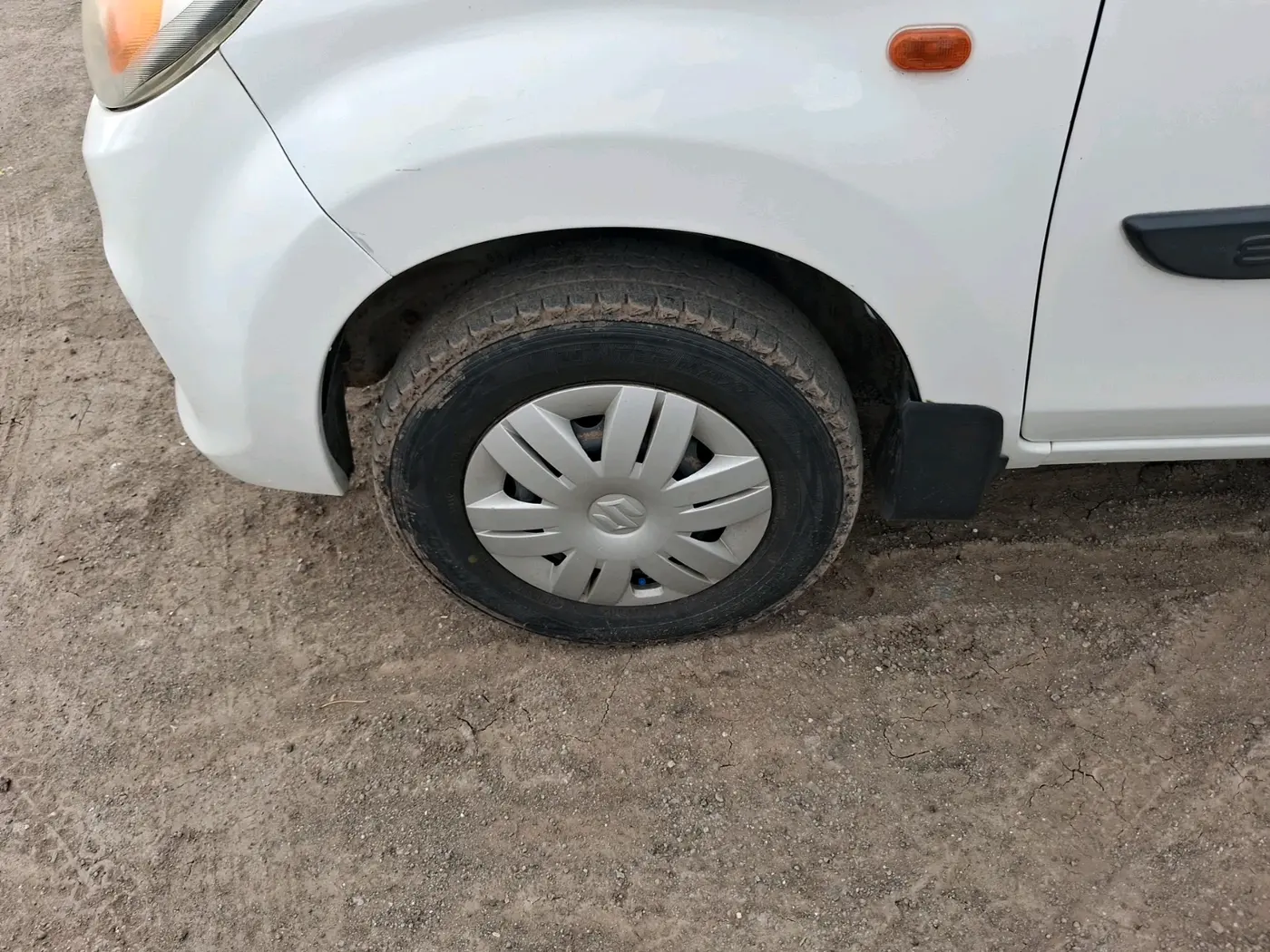 2017 Maruti Alto 800 LXI, CNG, Manual, 79,029 km, tyre