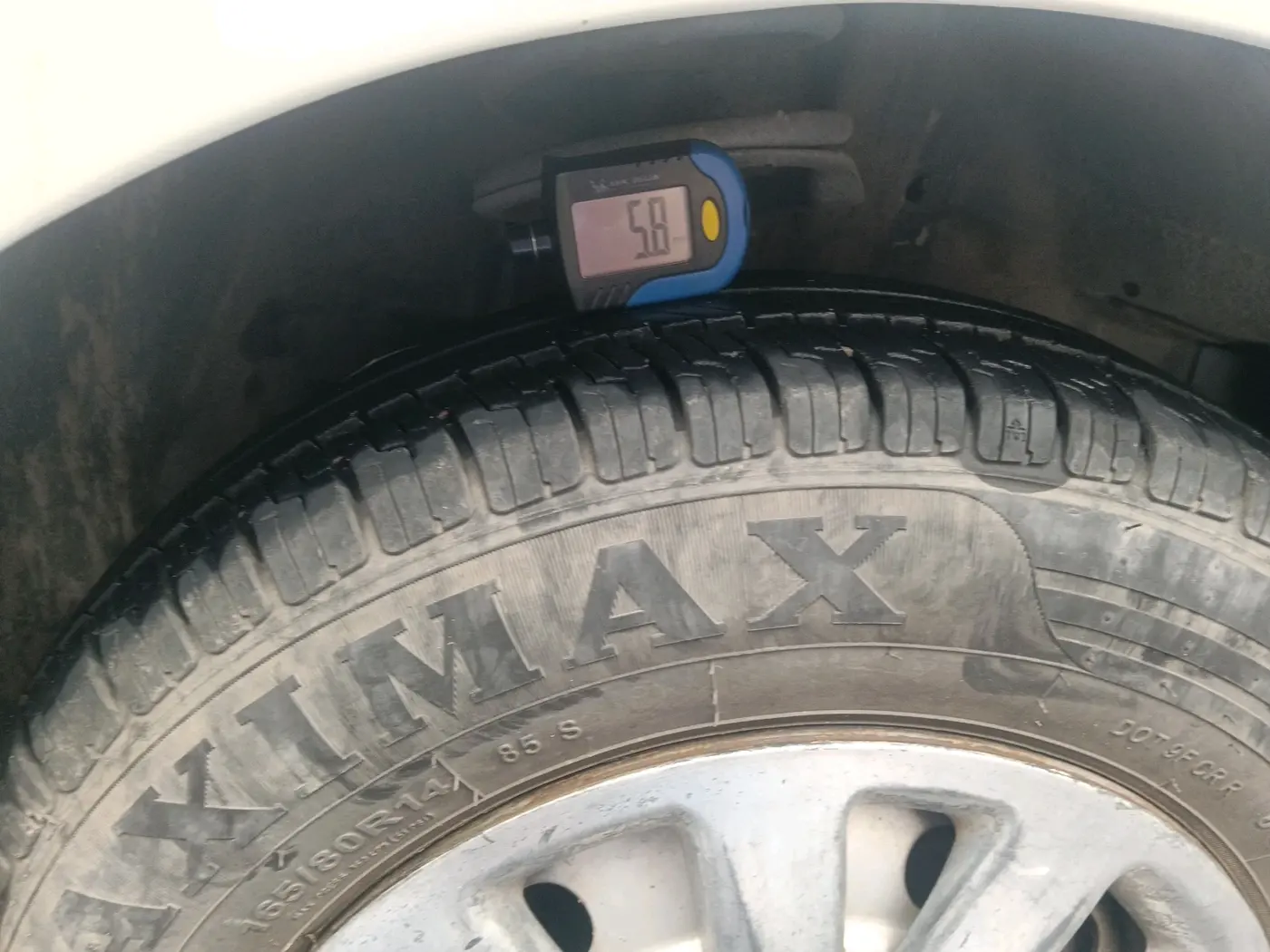 2011 Maruti Swift Dzire LXI, Petrol, Manual, 63,026 km, tyre