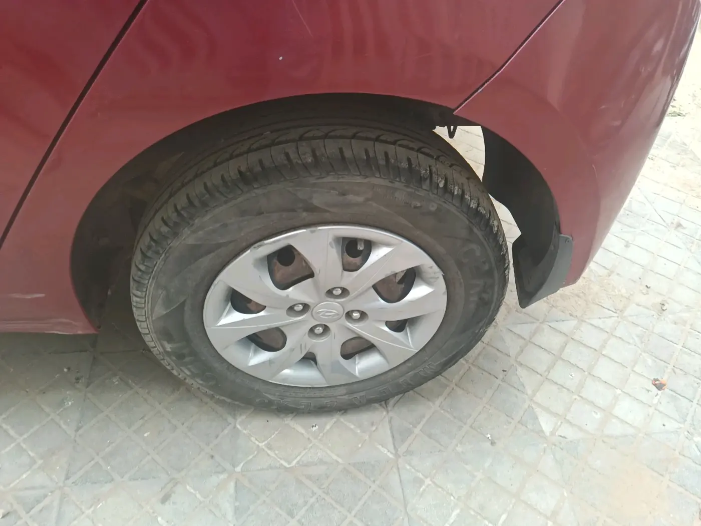 2014 Hyundai Elite i20 MAGNA 1.2, Petrol, Manual, 88,884 km, tyre