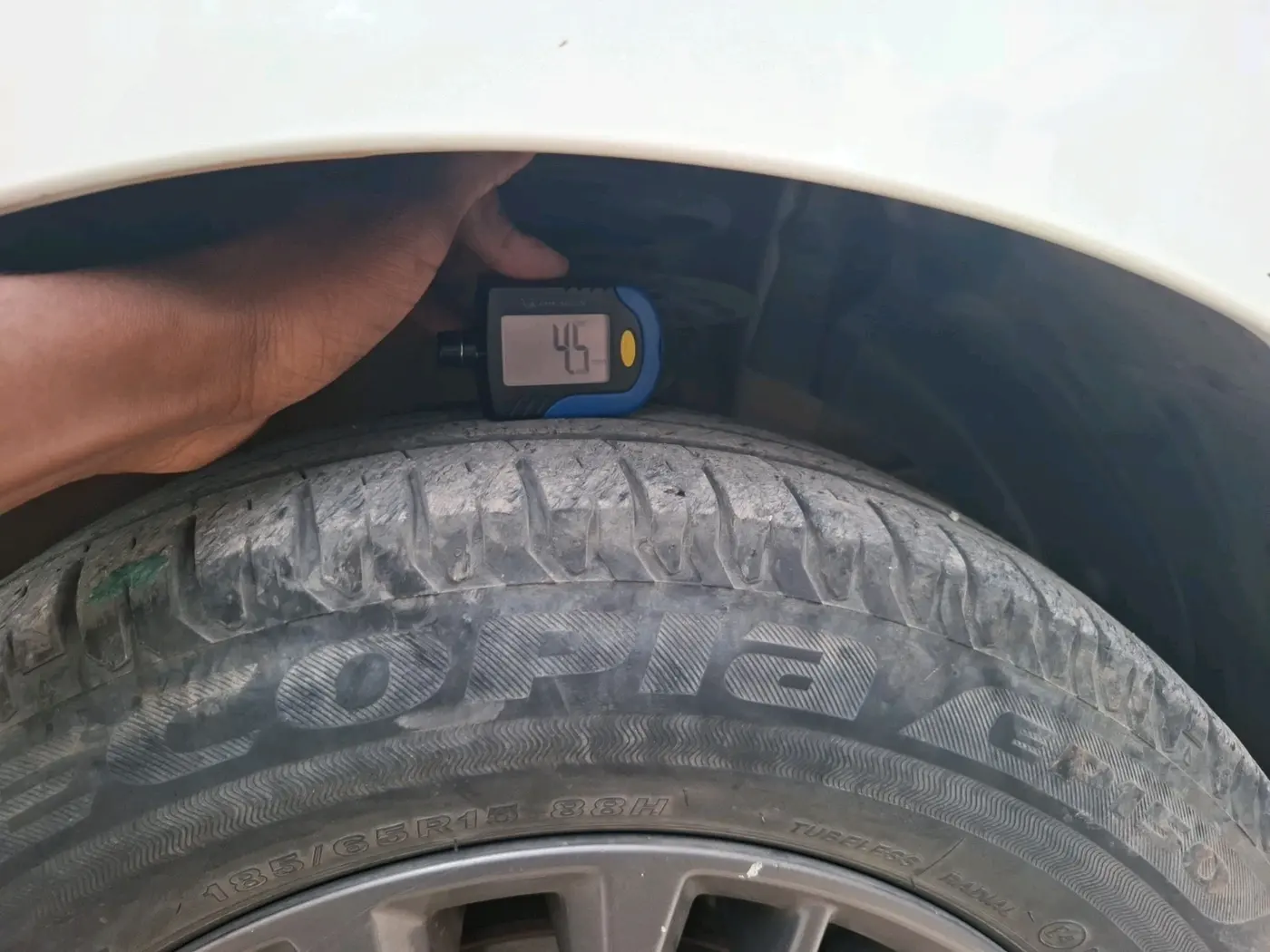 2021 Maruti Ertiga ZXI+ SHVS, Petrol, Manual, 67,589 km, tyre