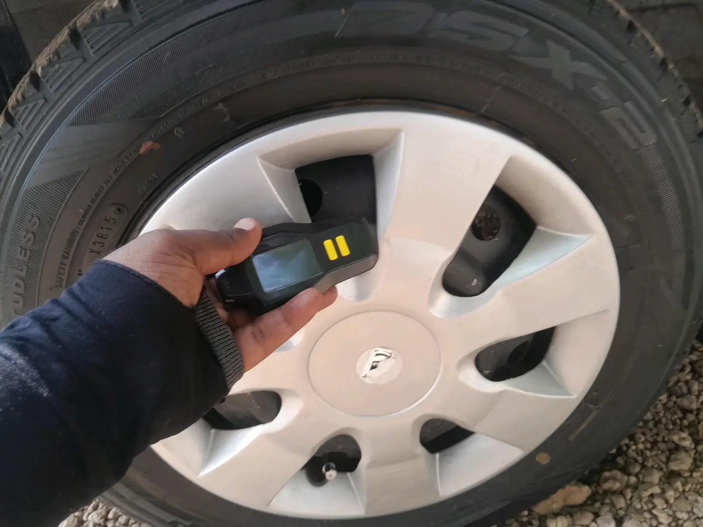 2016 Maruti Wagon R 1.0 LXI, CNG, Manual, 52,334 km, tyre
