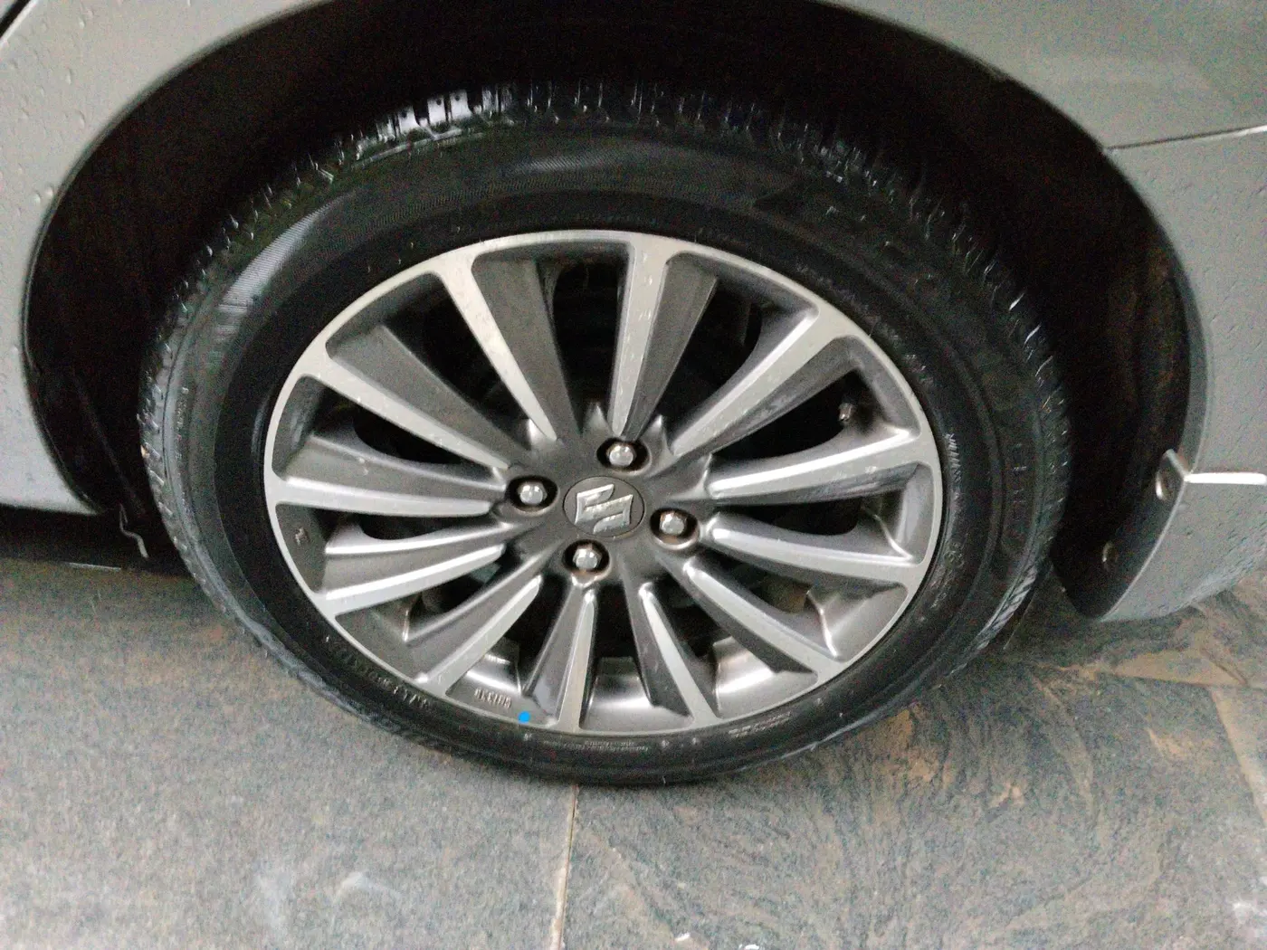 2019 Maruti Ciaz ALPHA 1.5 SHVS PETROL, Petrol, Manual, 85,775 km, tyre