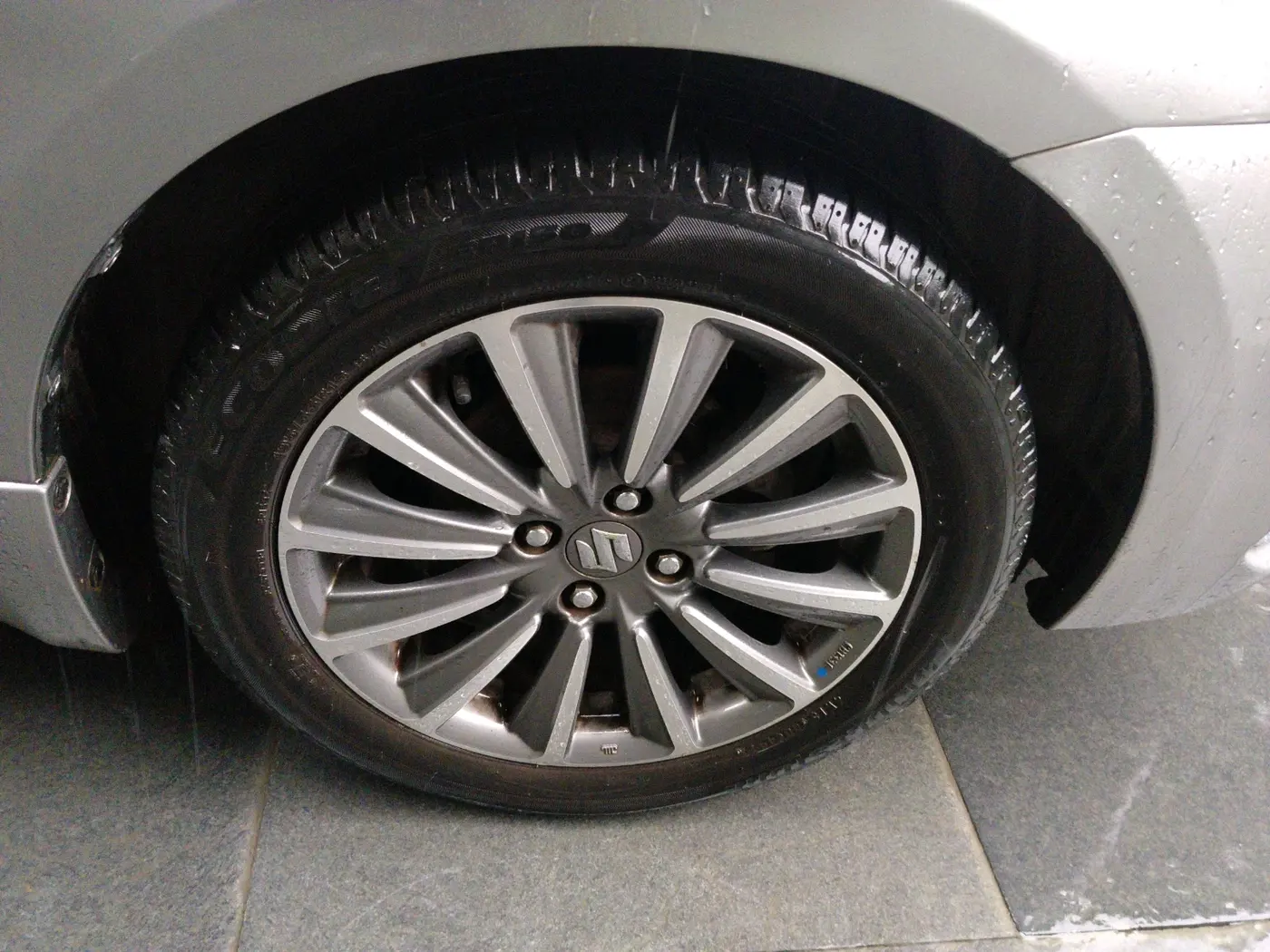 2019 Maruti Ciaz ALPHA 1.5 SHVS PETROL, Petrol, Manual, 85,775 km, tyre