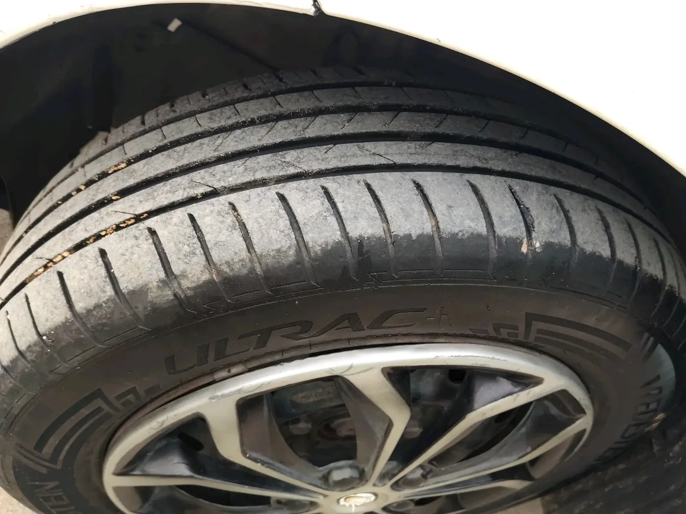 2012 Maruti Ertiga VDI, Diesel, Manual, 2,08,531 km, tyre