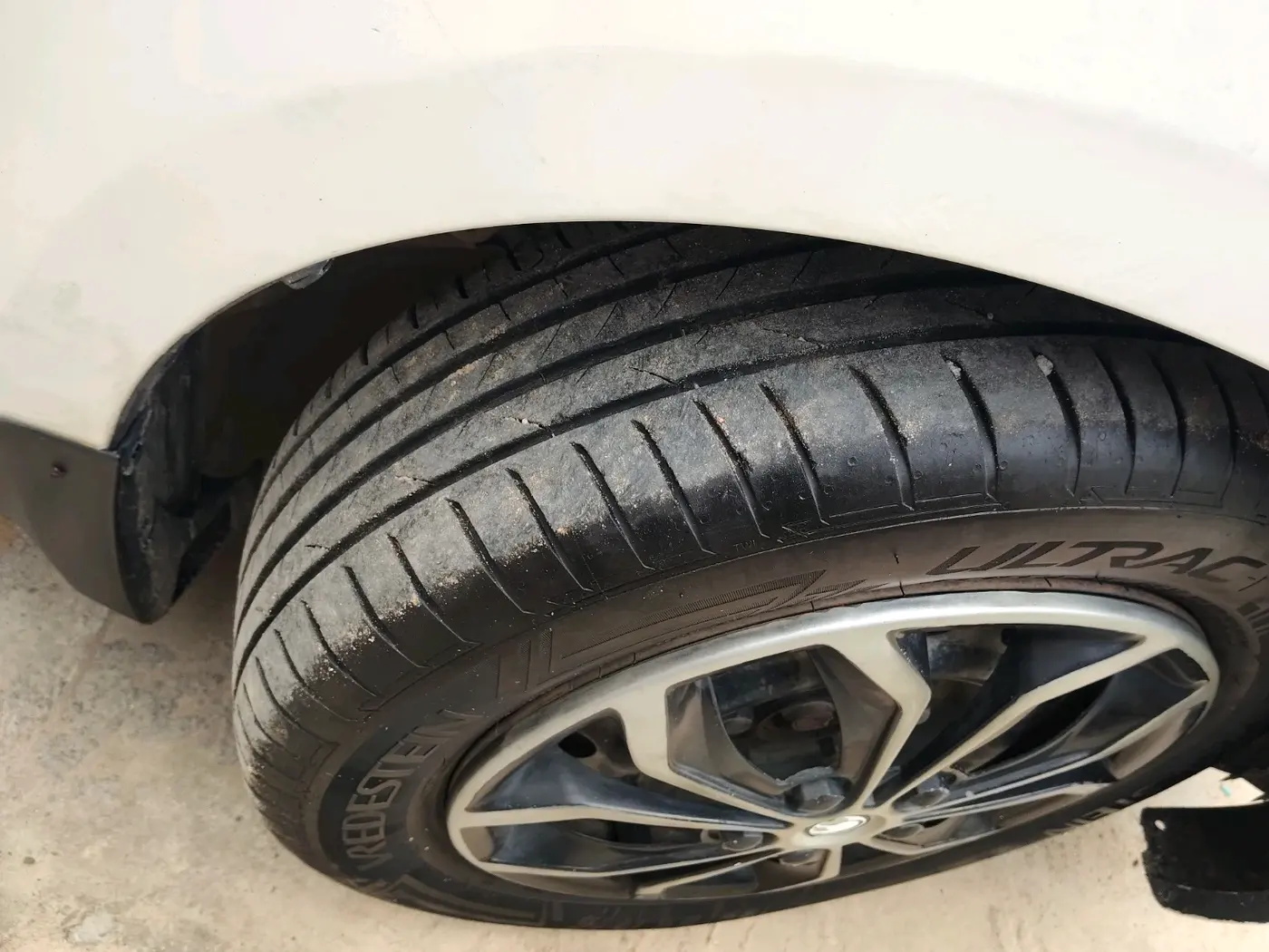 2012 Maruti Ertiga VDI, Diesel, Manual, 2,08,531 km, tyre