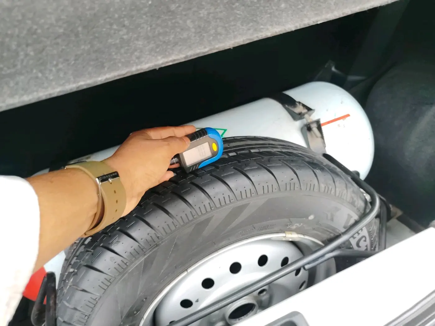 2019 Maruti New Wagon-R LXI CNG 1.0, CNG, Manual, 1,09,584 km, tyre