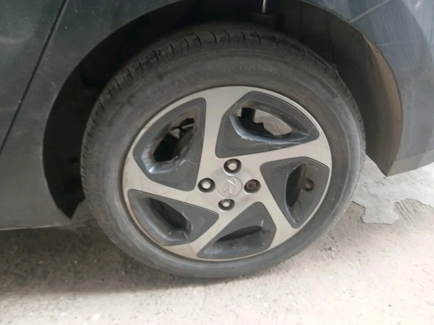 2022 Hyundai Verna S PLUS 1.5 VTVT, CNG, Manual, 1,37,599 km, tyre