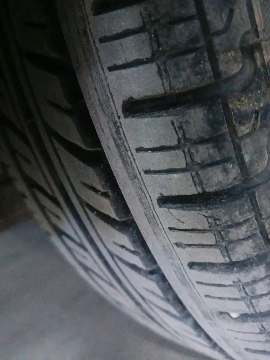 2011 Hyundai Santro Xing GL, CNG, Manual, 79,238 km, tyre