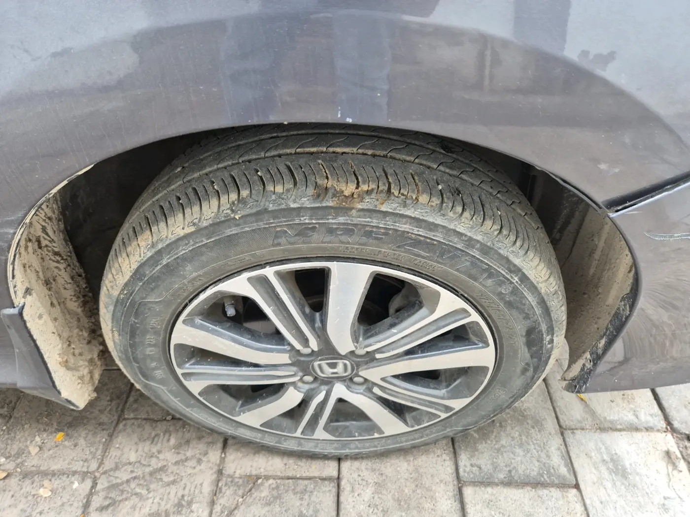 2018 Honda City 1.5L I-VTE V CVT, Petrol, Automatic, 57,863 km, tyre