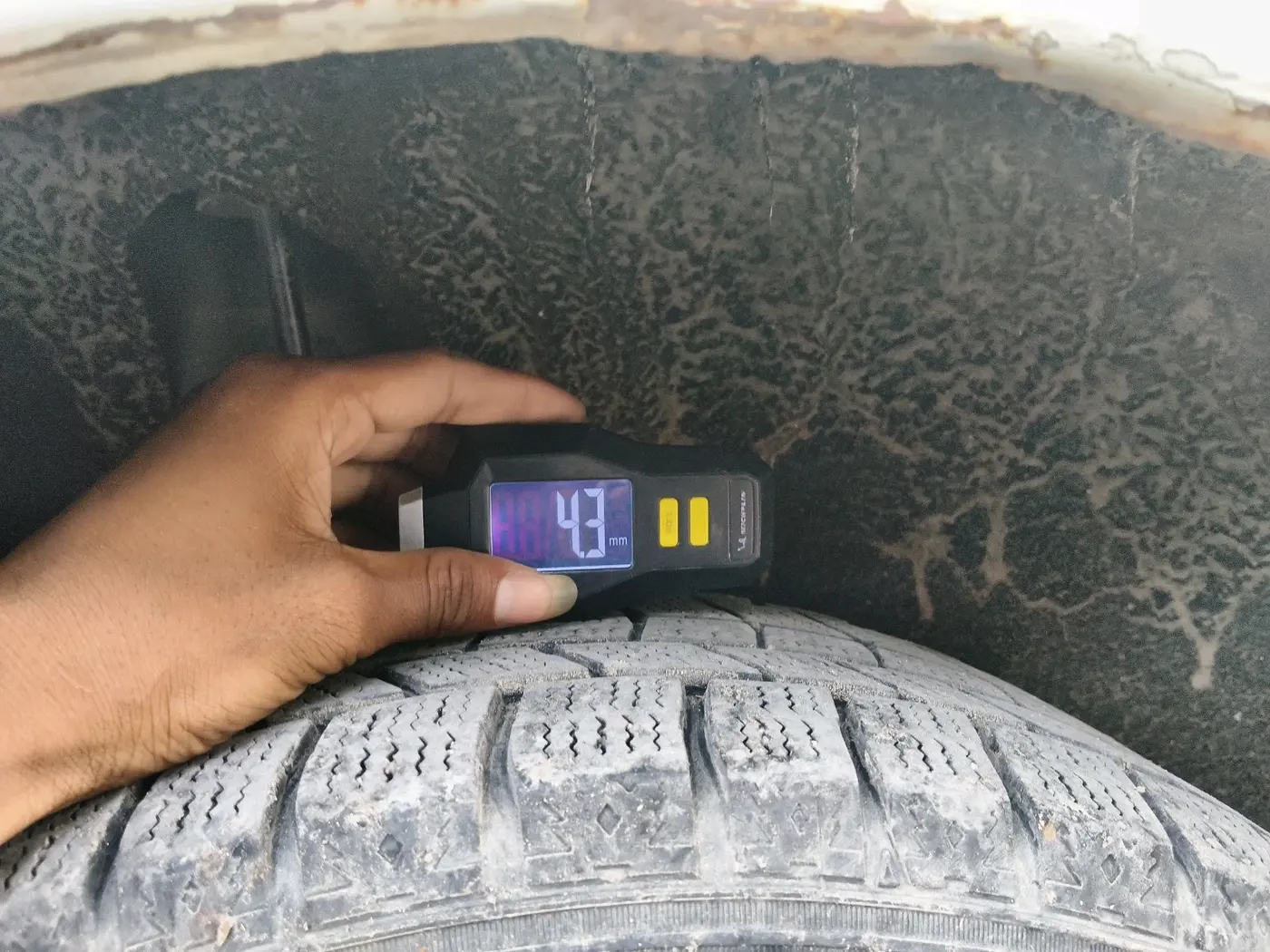 2018 Maruti Baleno DELTA PETROL 1.2, CNG, Manual, 1,15,476 km, tyre