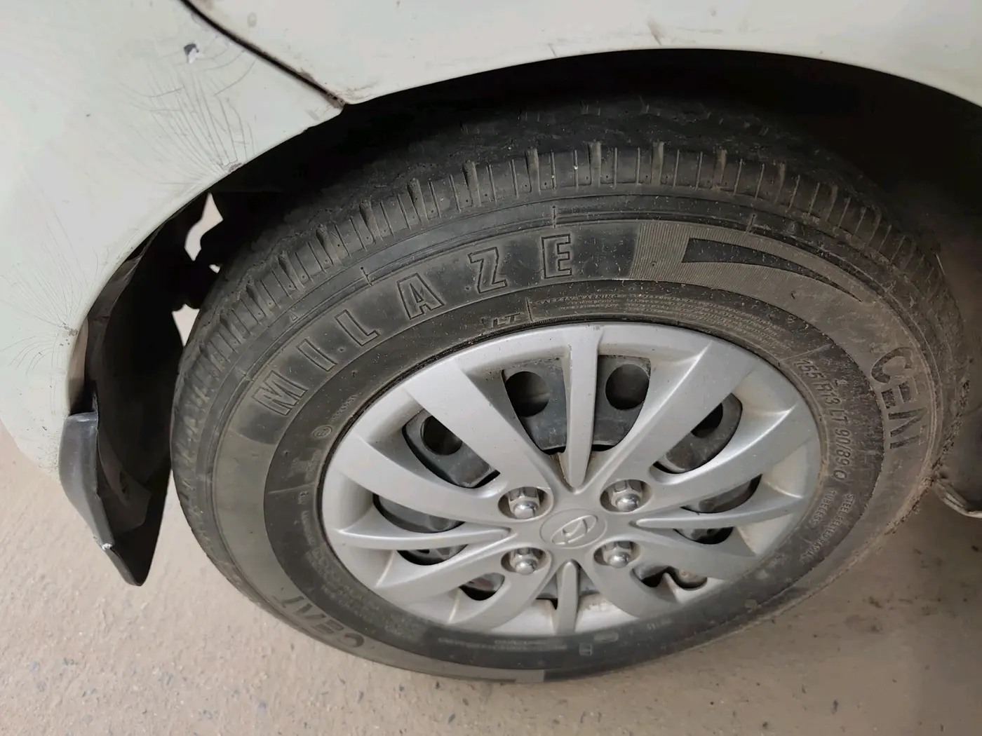 2013 Hyundai i10 MAGNA 1.2, Petrol, Manual, 67,274 km, tyre