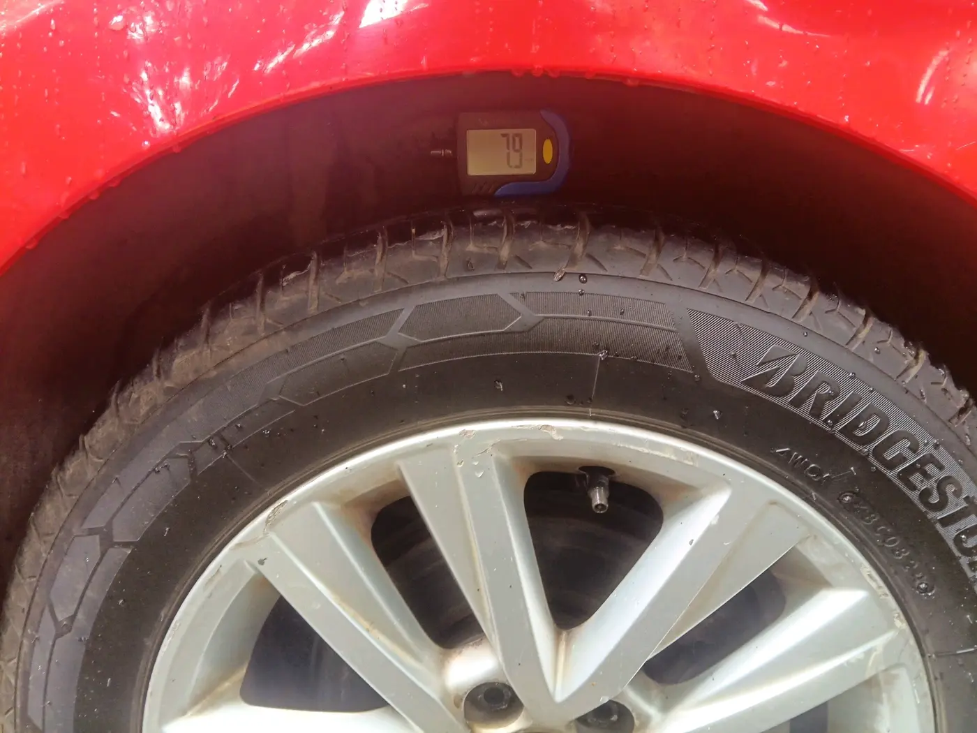 2015 Volkswagen Polo GT TSI AT, Petrol, Automatic, 1,18,200 km, tyre