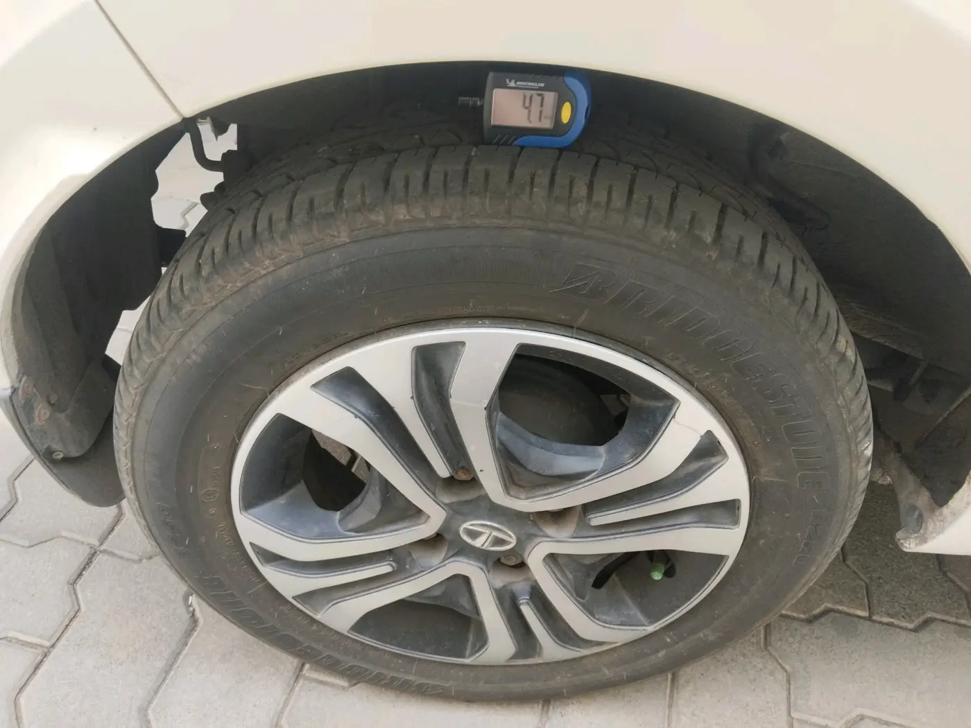 2023 Tata Tiago XT PETROL, Petrol, Manual, 12,512 km, tyre