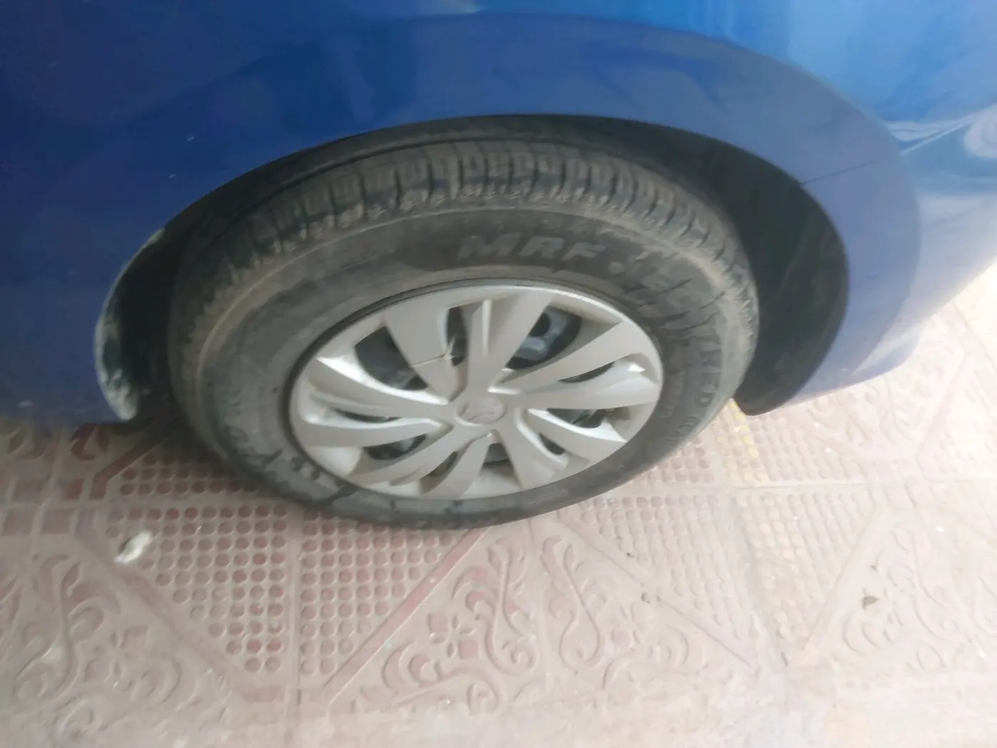 2024 Maruti Swift VXi (O), Petrol, Manual, 6,487 km, tyre