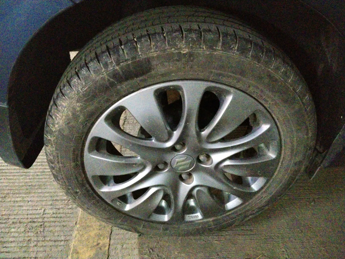 2016 Maruti Baleno ALPHA PETROL 1.2, Petrol, Manual, 16,909 km, tyre