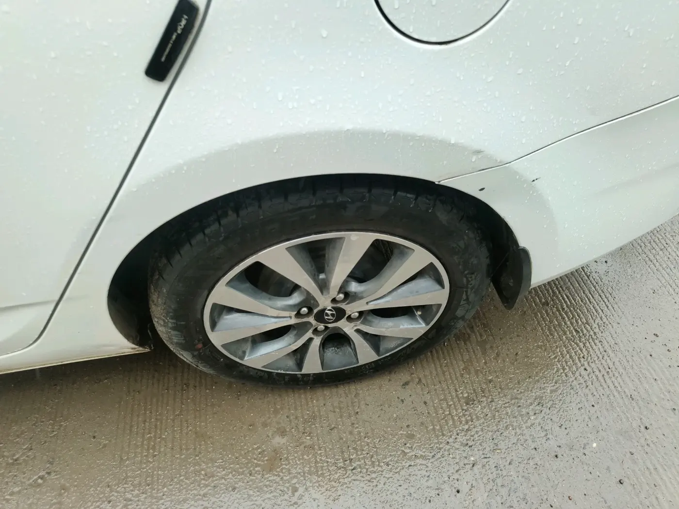 2016 Hyundai Verna 1.6 VTVT SX, Petrol, Manual, 67,274 km, tyre