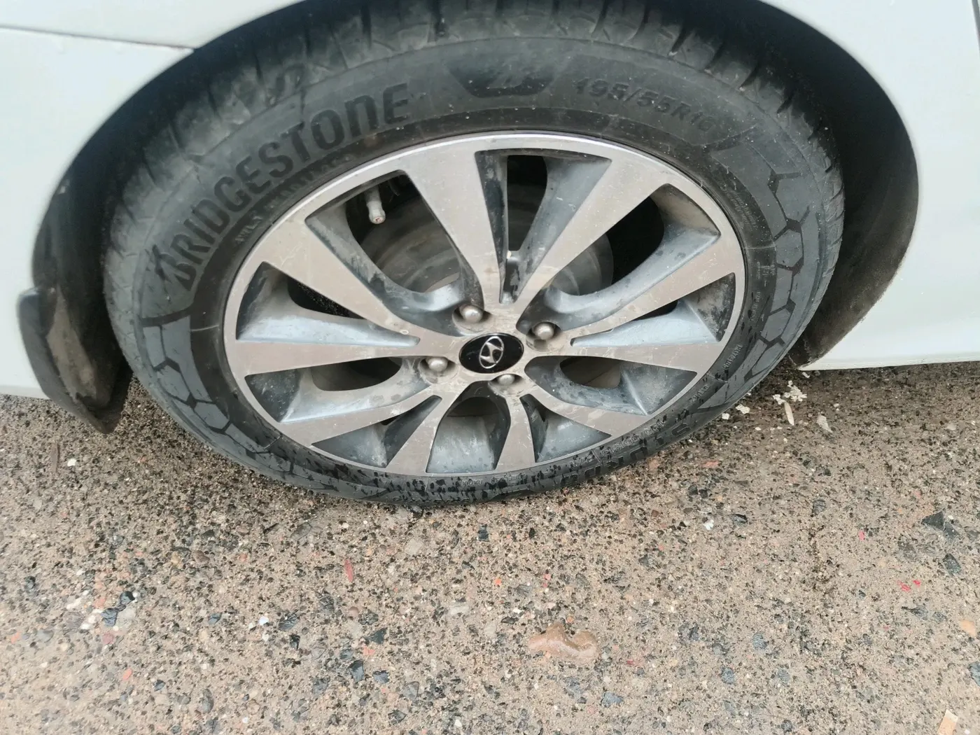 2016 Hyundai Verna 1.6 VTVT SX, Petrol, Manual, 67,274 km, tyre
