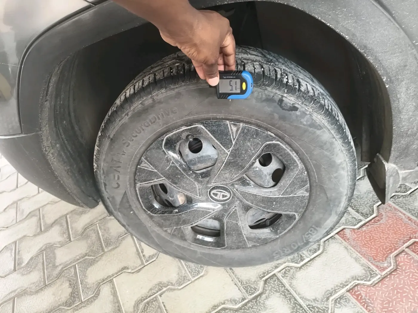 2023 Tata PUNCH ADVENTURE MT, Petrol, Manual, 51,202 km, tyre