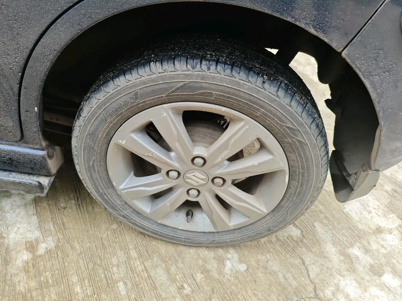 2014 Maruti Wagon R Stingray VXI, Petrol, Manual, 77,664 km, tyre