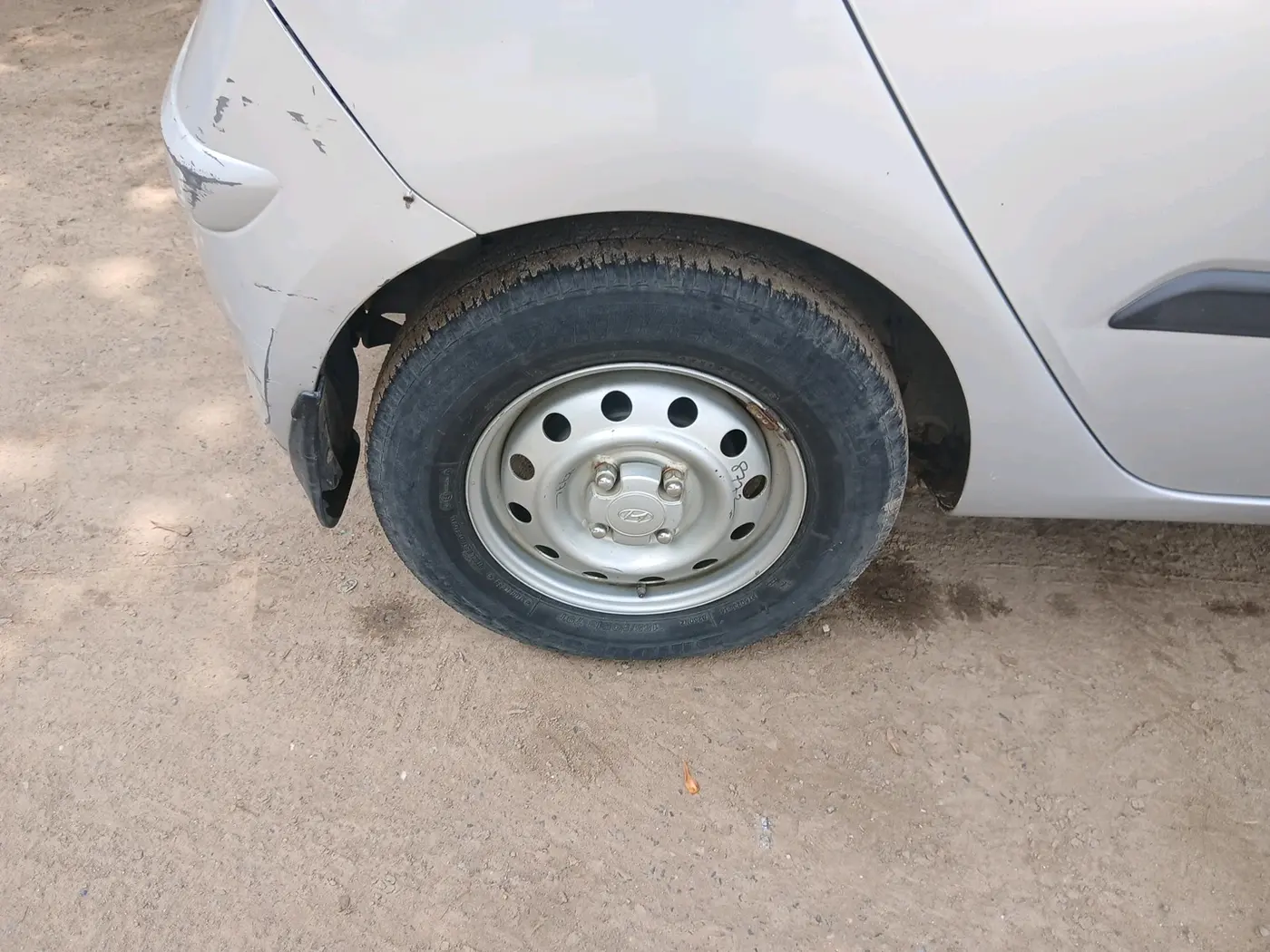 2012 Hyundai i10 ERA 1.1, Petrol, Manual, 63,134 km, tyre