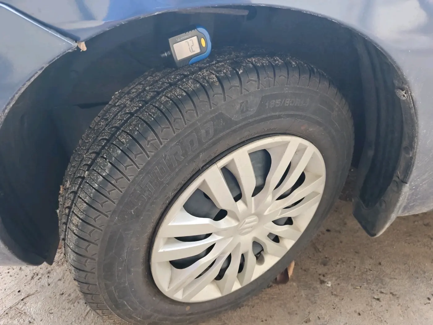 2020 Maruti Dzire VXI AMT, Petrol, Automatic, 37,650 km, tyre