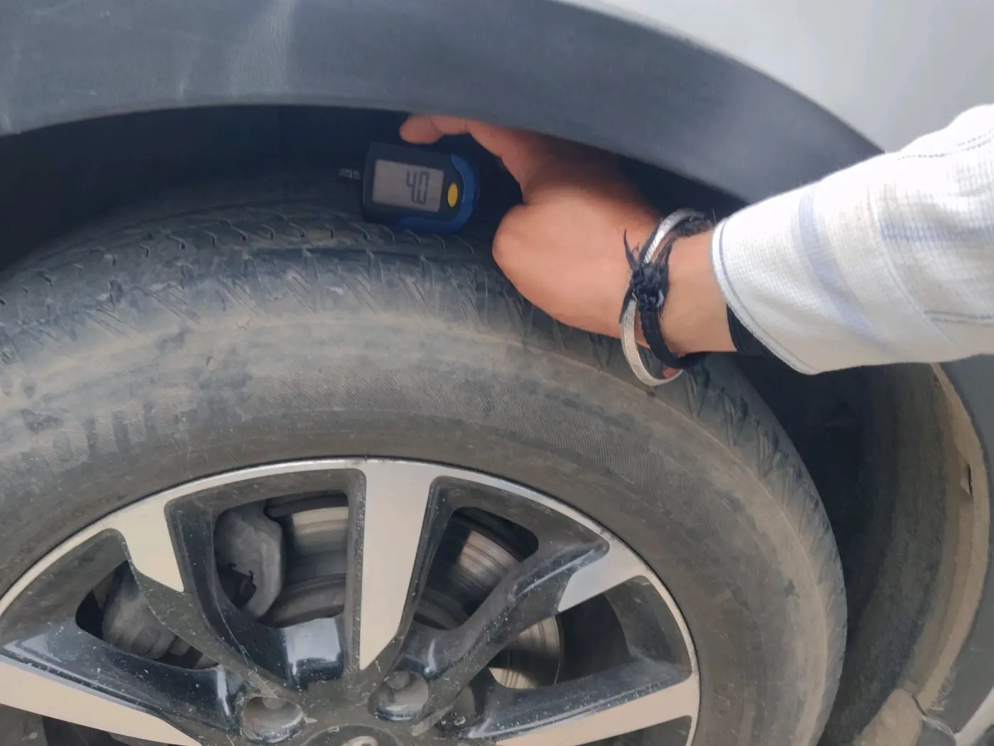 2019 Mahindra XUV500 W11, Diesel, Manual, 56,621 km, tyre
