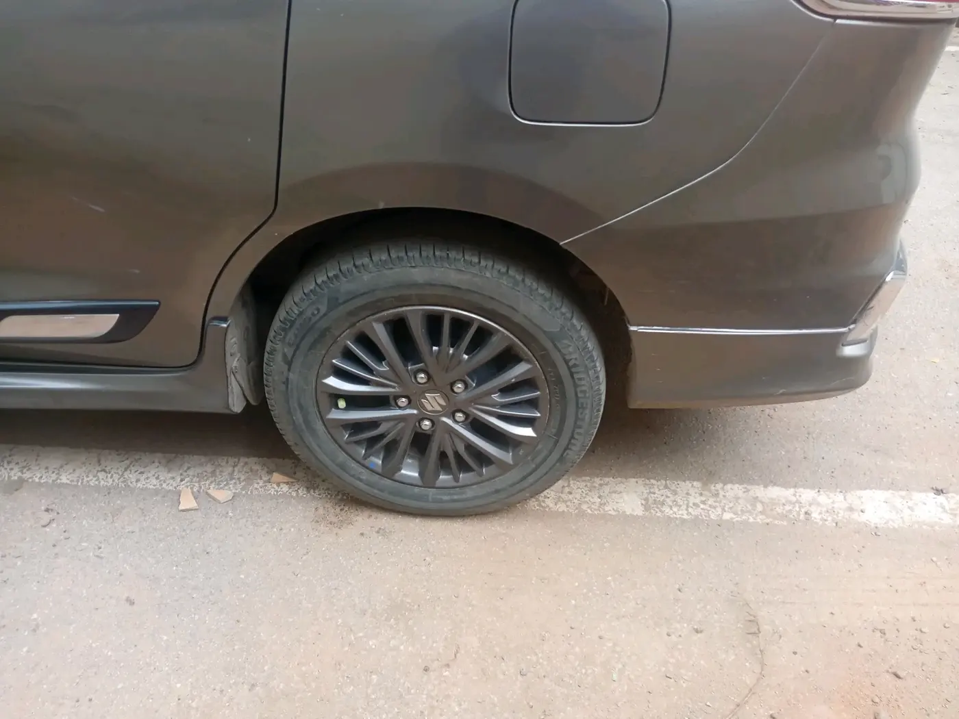 2021 Maruti Ertiga ZXI+ SHVS, Petrol, Manual, 37,307 km, tyre