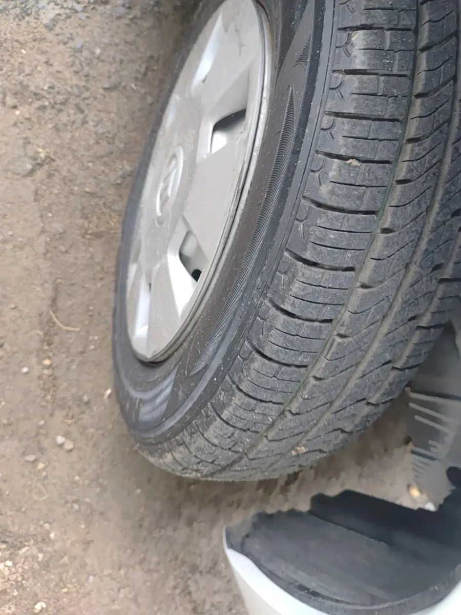 2018 Maruti Wagon R 1.0 LXI CNG, CNG, Manual, 72,176 km, tyre