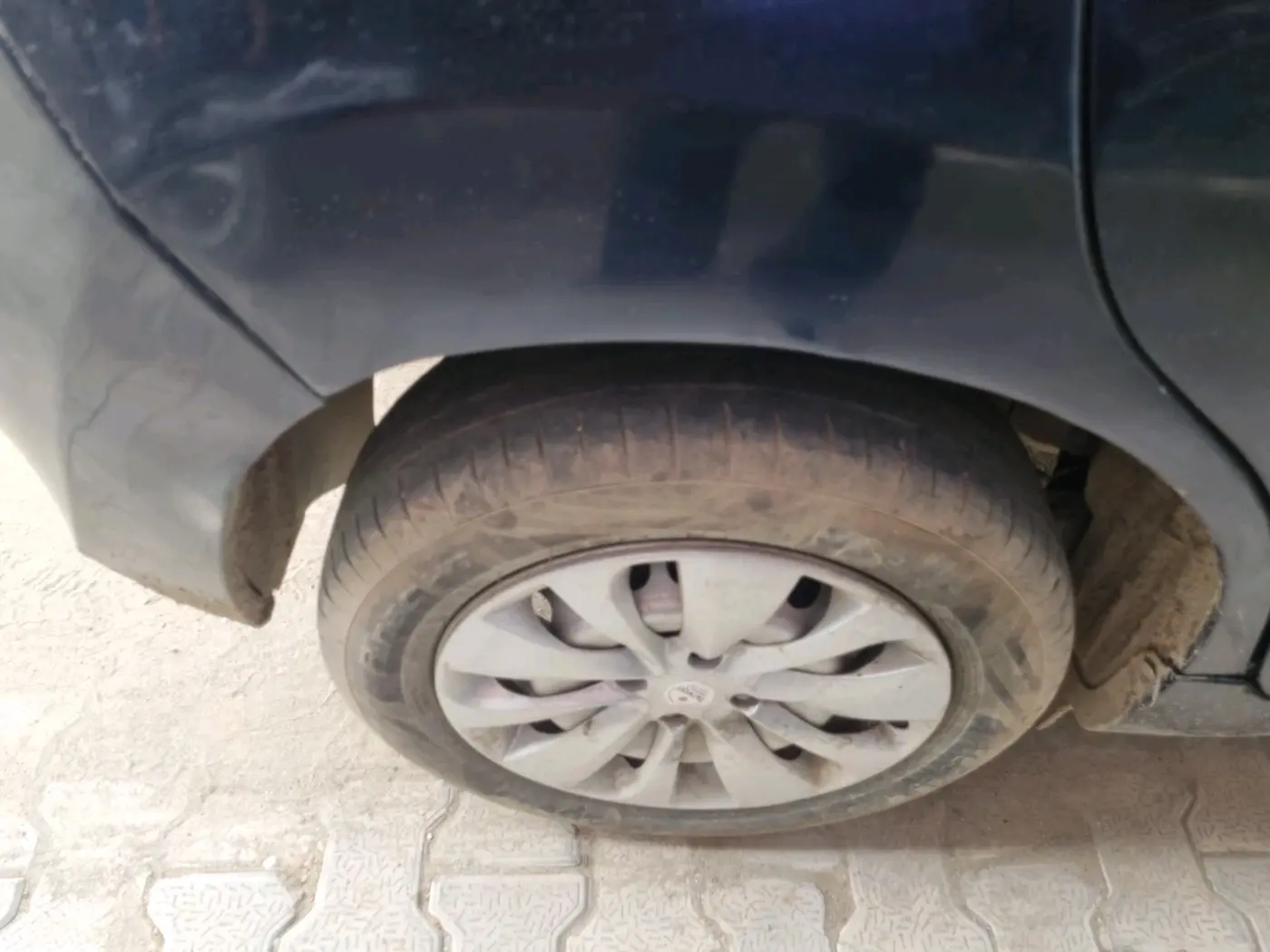2022 Maruti Baleno SIGMA PETROL 1.2, Petrol, Manual, 85,886 km, tyre