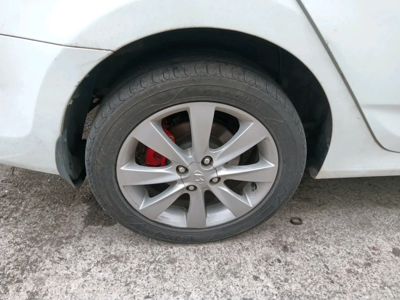 2012 Hyundai Verna FLUIDIC 1.6 CRDI SX OPT, Diesel, Manual, 1,15,953 km, tyre