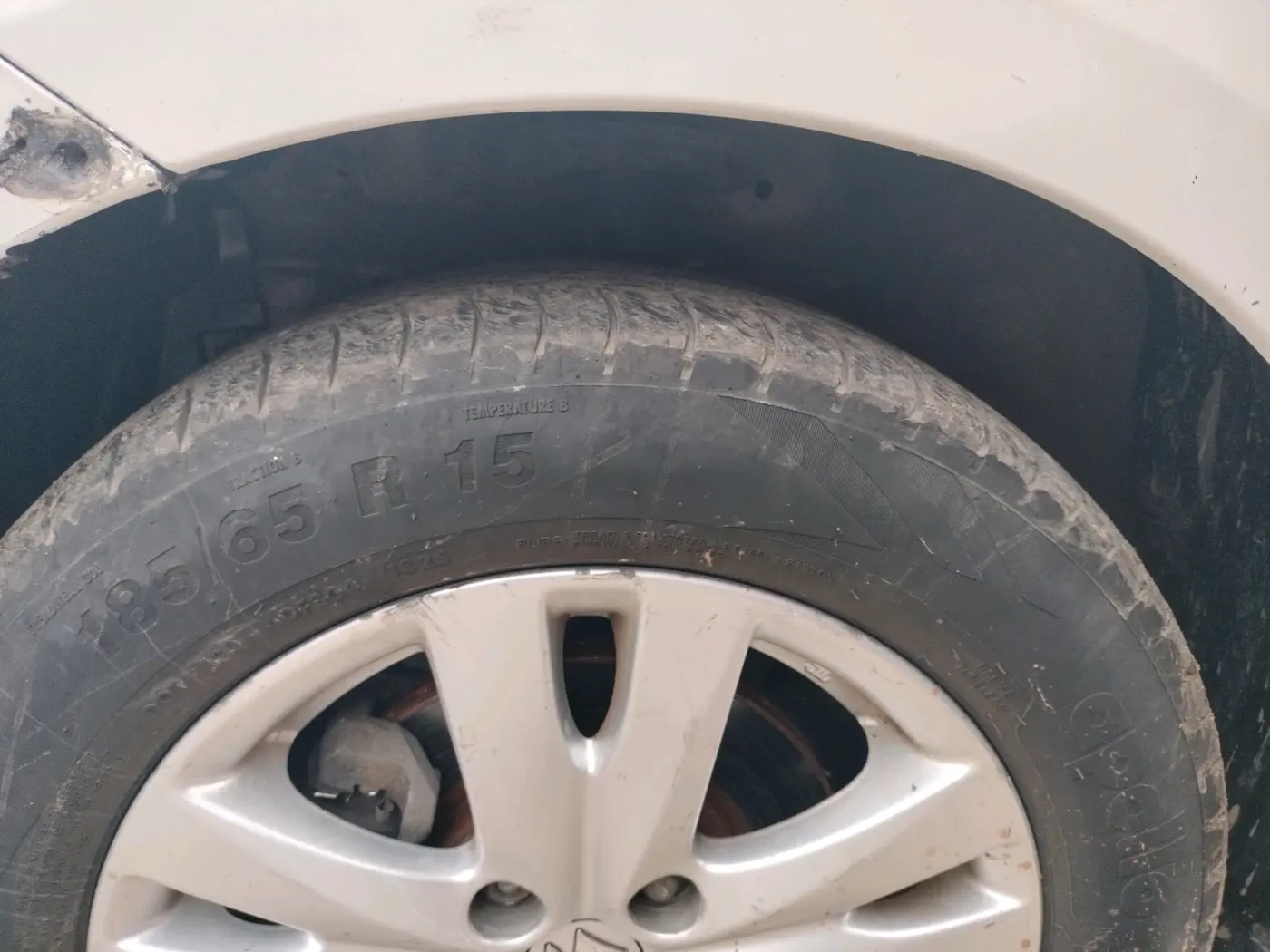 2017 Maruti Ertiga ZDI SHVS, Diesel, Manual, 1,83,515 km, tyre