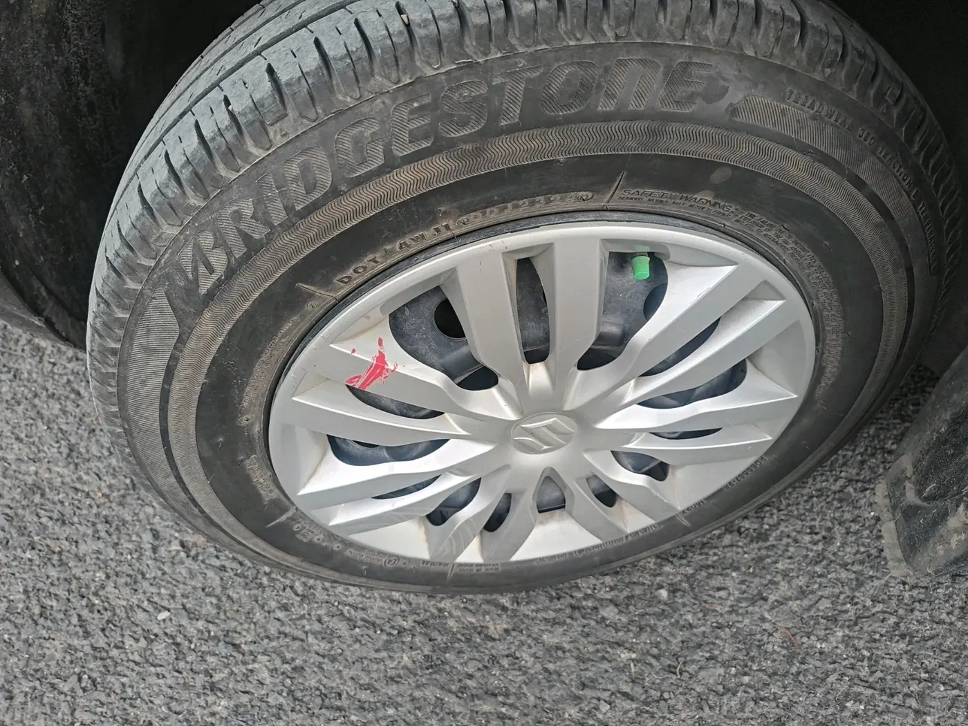 2019 Maruti Dzire VXI, Petrol, Manual, 93,604 km, tyre