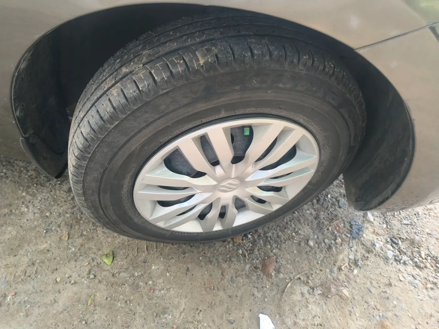 2019 Maruti Dzire VXI, Petrol, Manual, 93,604 km, tyre
