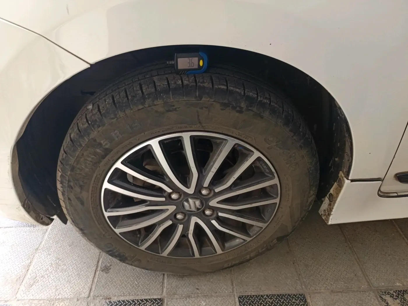 2022 Maruti Dzire ZXI Plus AMT, Petrol, Automatic, 24,707 km, tyre