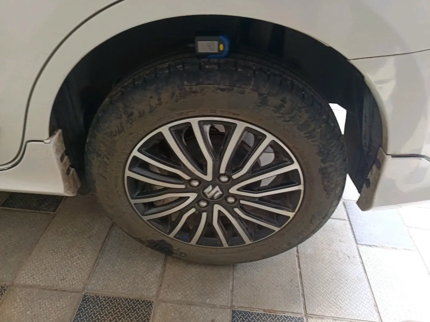 2022 Maruti Dzire ZXI Plus AMT, Petrol, Automatic, 24,707 km, tyre